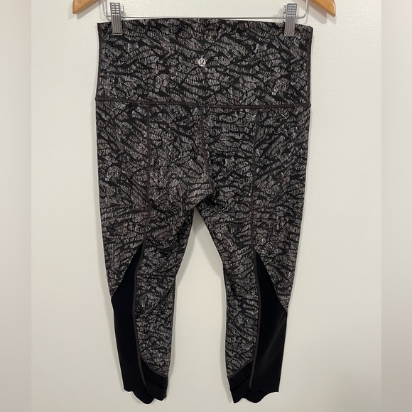 Lululemon Wunder Under Crop High Rise Scallop Full-On Luxtreme 23" Origami 8 - Picture 13 of 14